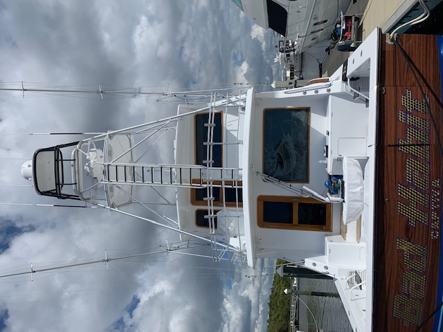 Bad Habit sportfishing yacht tower